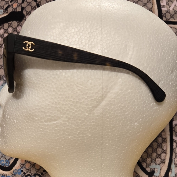 Chanel Havana Flatops - Picture 5 of 8